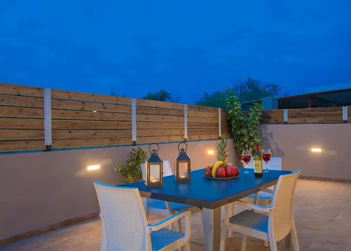 En Elladi * 알리카나스