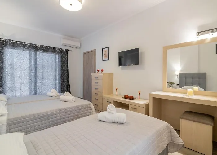 En Elladi Villa *