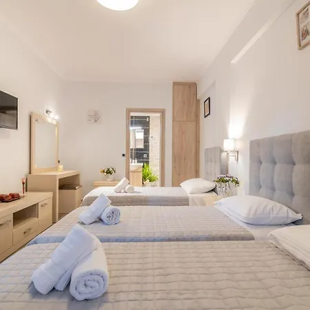 En Elladi Alykanas (Zakynthos)