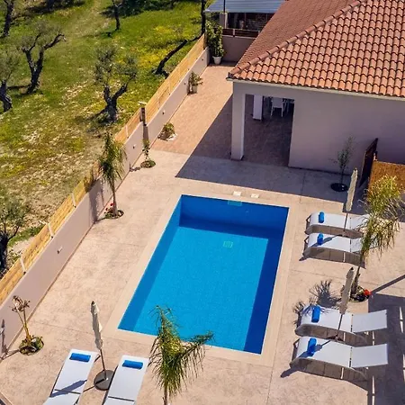 En Elladi * Alykanas (Zakynthos)