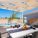 En Elladi Villa Alykanas (Zakynthos)